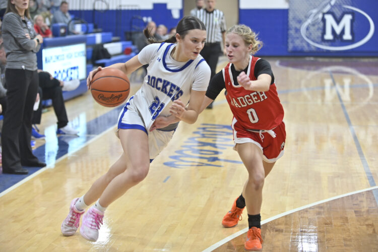 Maplewood mauls Badger, 59